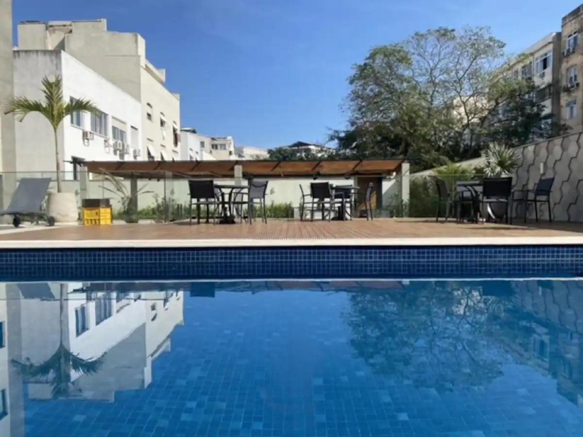 30 Secs To The Beach, 3 Balconies, 2 Bdrms Ensuite *
