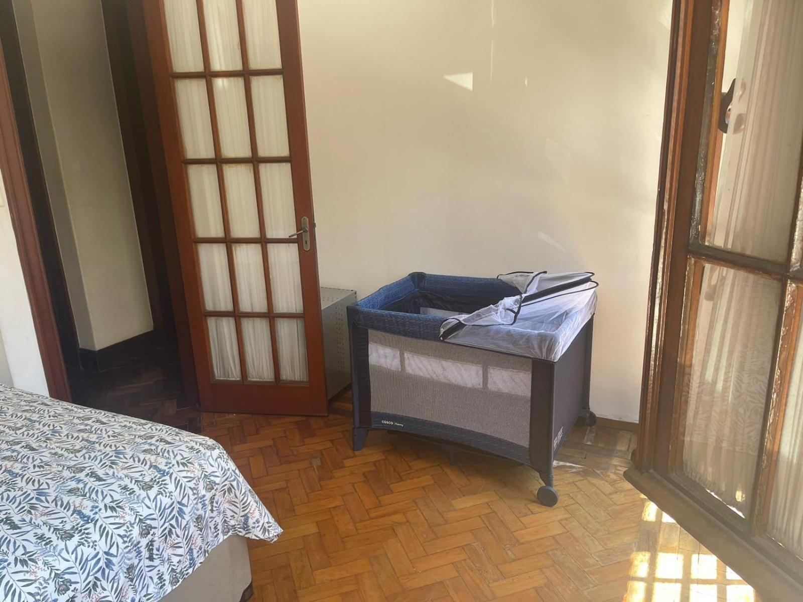 Casa Vermelha Bed & Breakfast