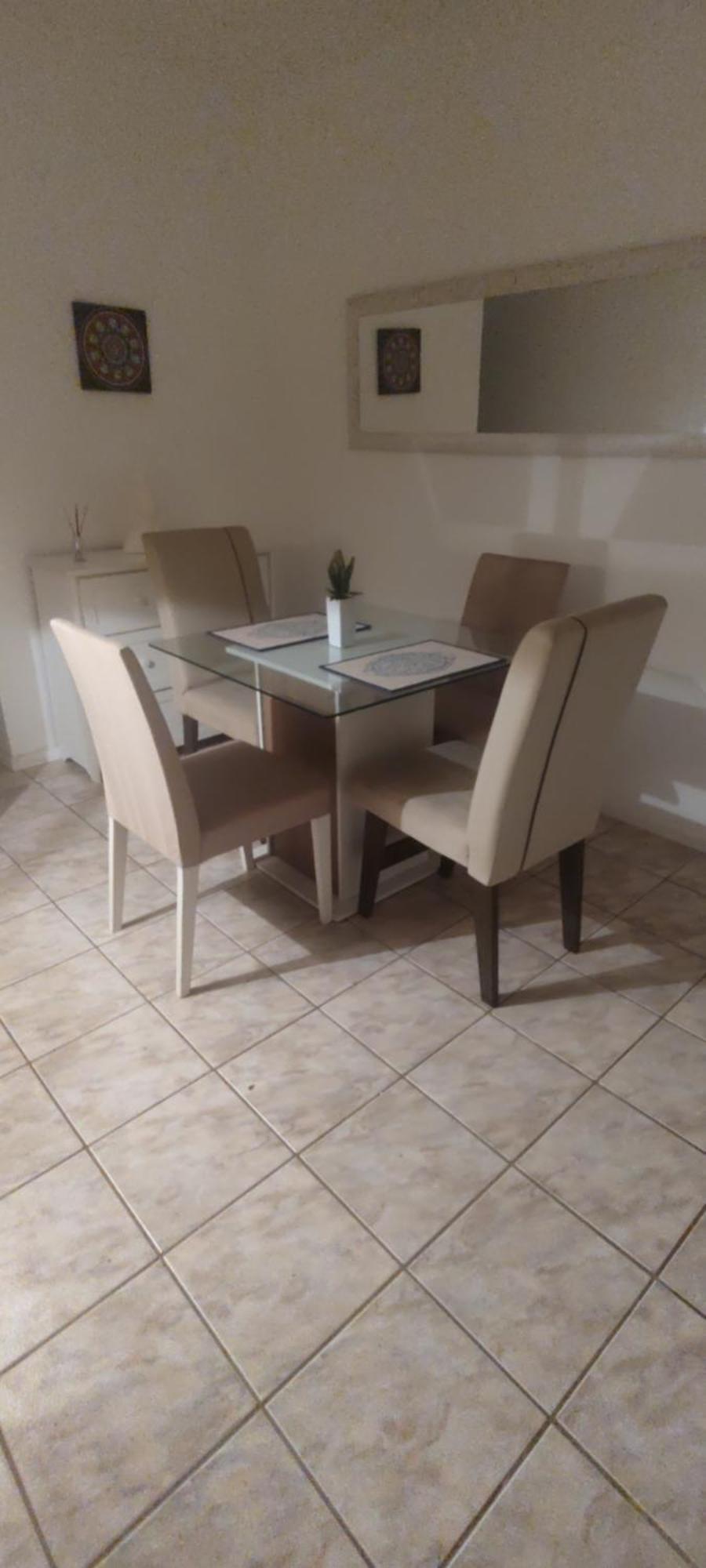 Na Barra Da Tijuca Proximo Rio Centro E Ao Lado Da Praia, Moro No Homestay