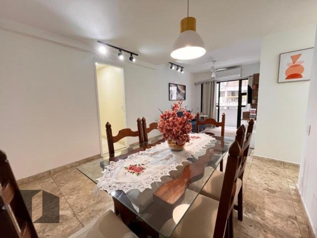 Excelente Apartamento No Leblon 02 Quadras Da Em Predio Com Piscina, Sauna E Academia Rio de Janeiro