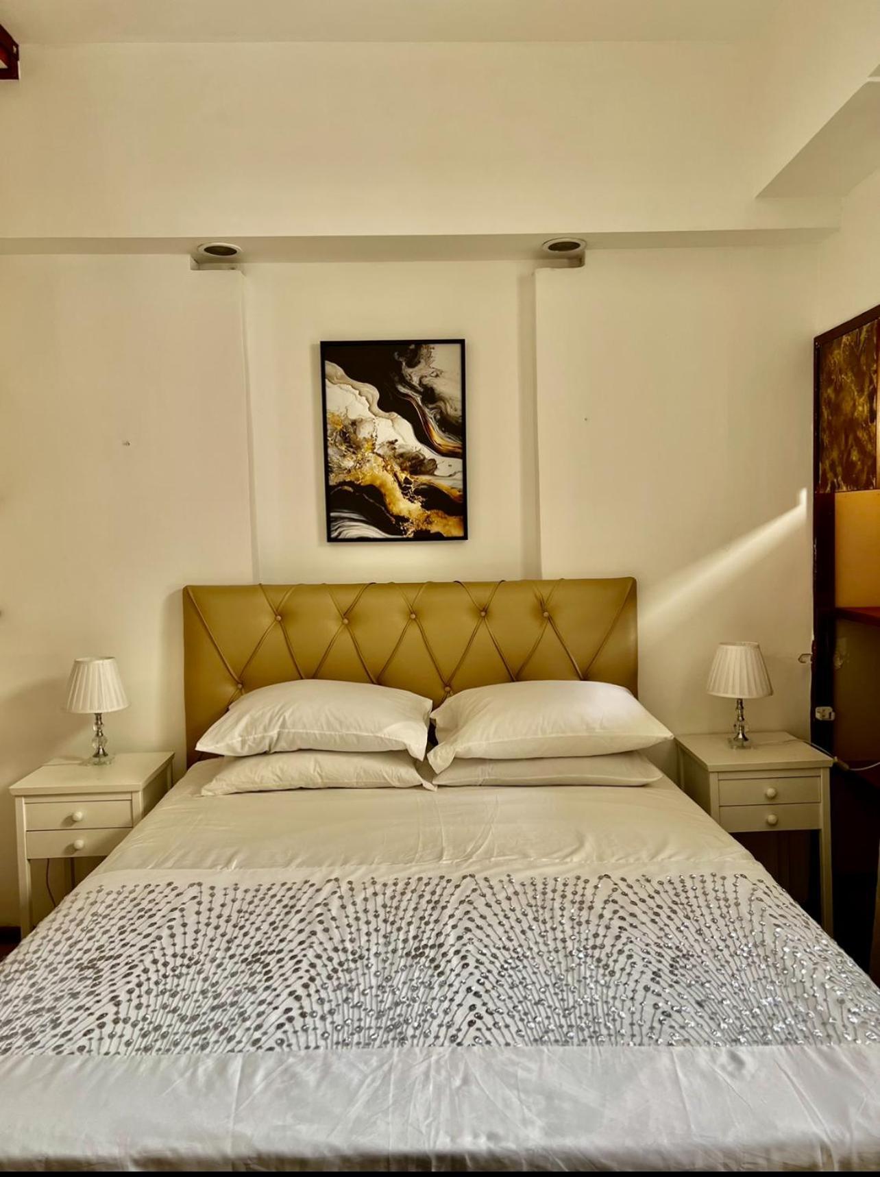 Homestay Alugo Espacoso Com Banheiro Privado Em Em Copanema *