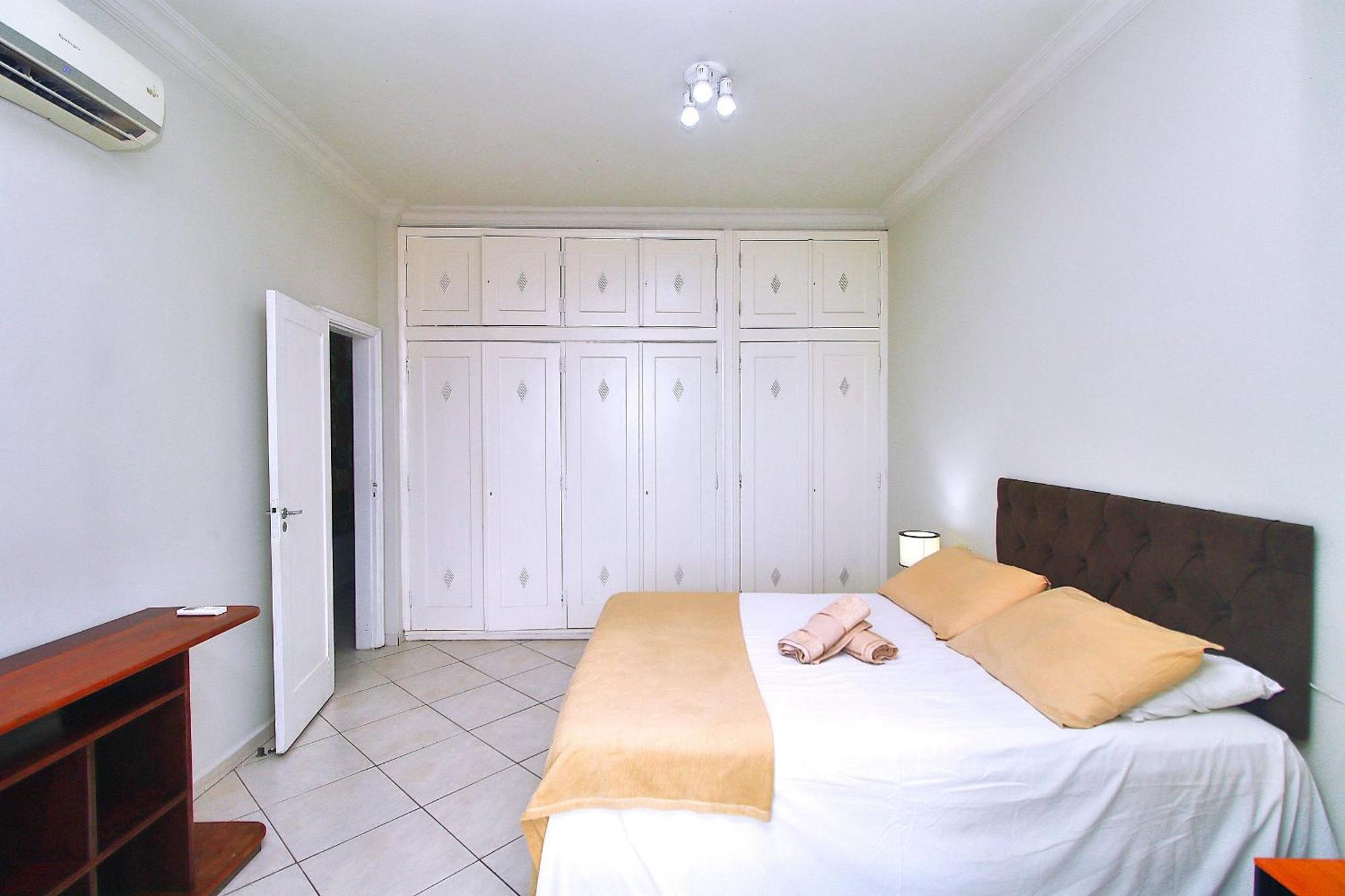 Com Vista Espetacular P/ 9 Pessoas, Frente Mar, Proximo Ao Metro. *