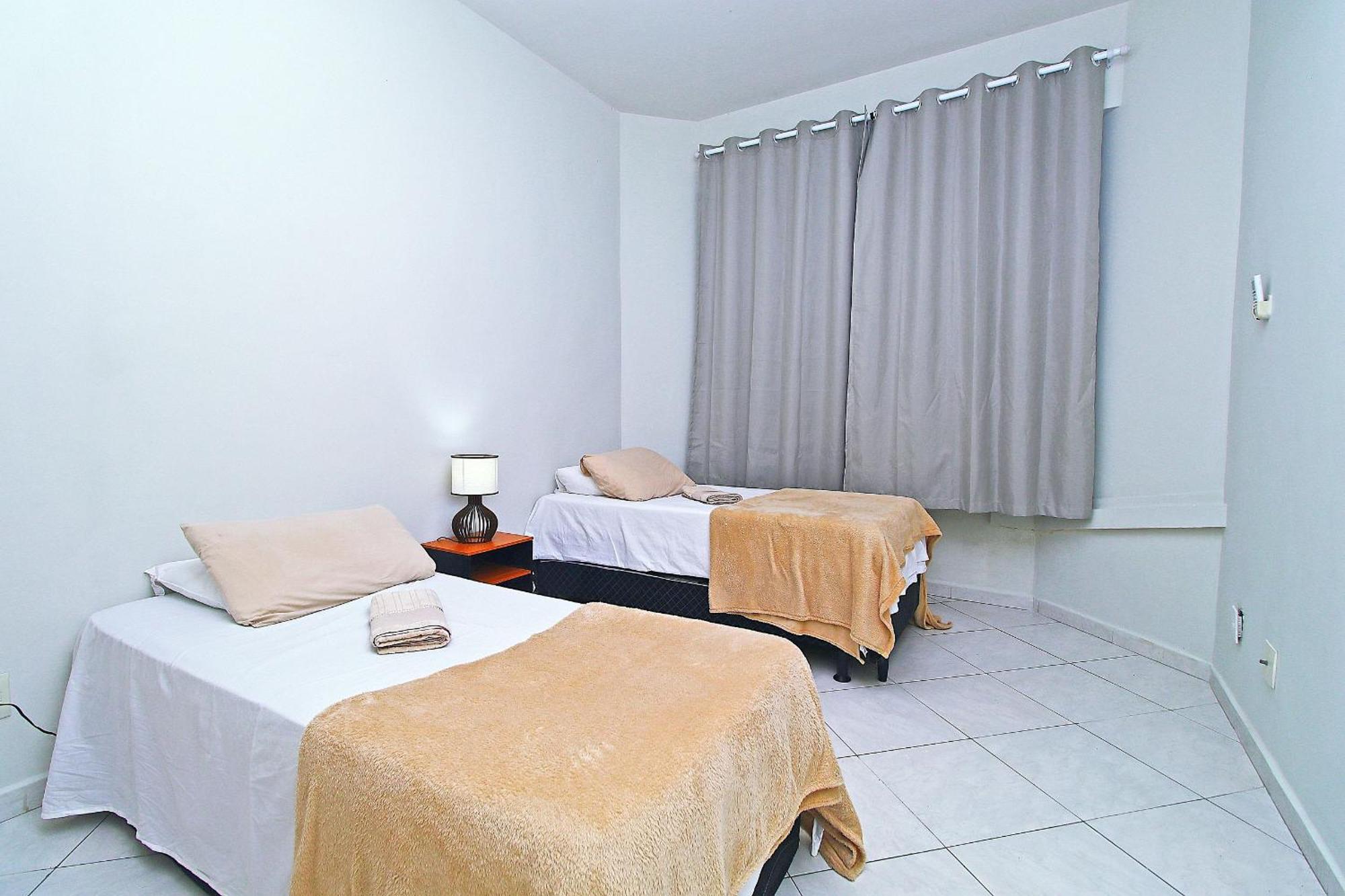 Com Vista Espetacular P/ 9 Pessoas, Frente Mar, Proximo Ao Metro. *