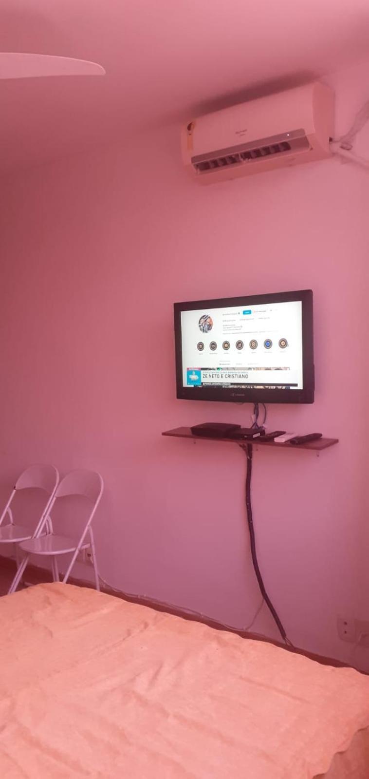 Ze's House