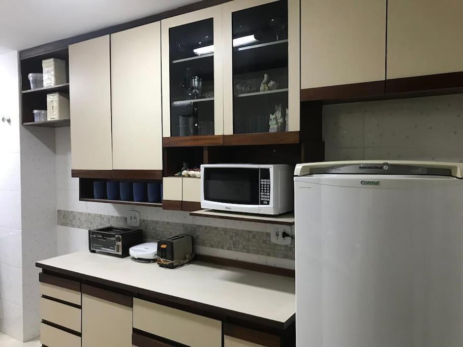 Copacabana Perto Da Praia-2 Quartos-120m2-terreo-200m Metro * Rio de Janeiro