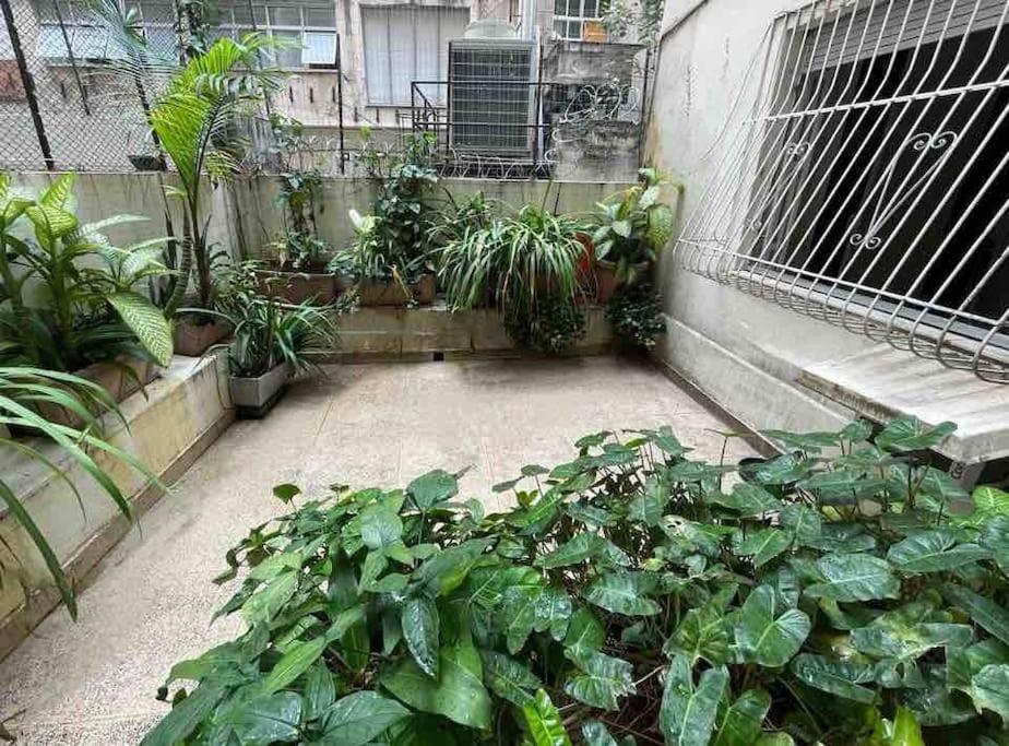 Copacabana Perto Da Praia-2 Quartos-120m2-terreo-200m Metro Apartamento Rio de Janeiro