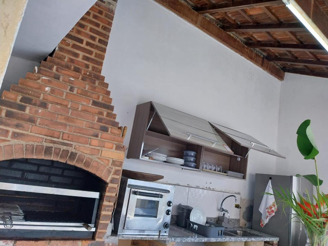 Casa Luzes Ivn Albergue *