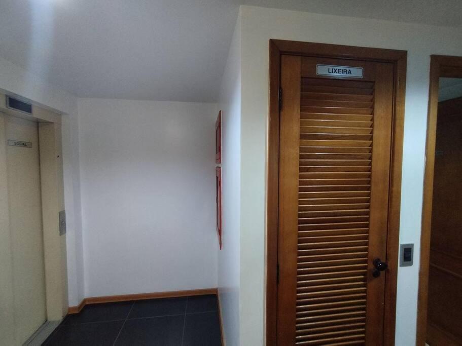 Ipanema, Perto Da E Metro