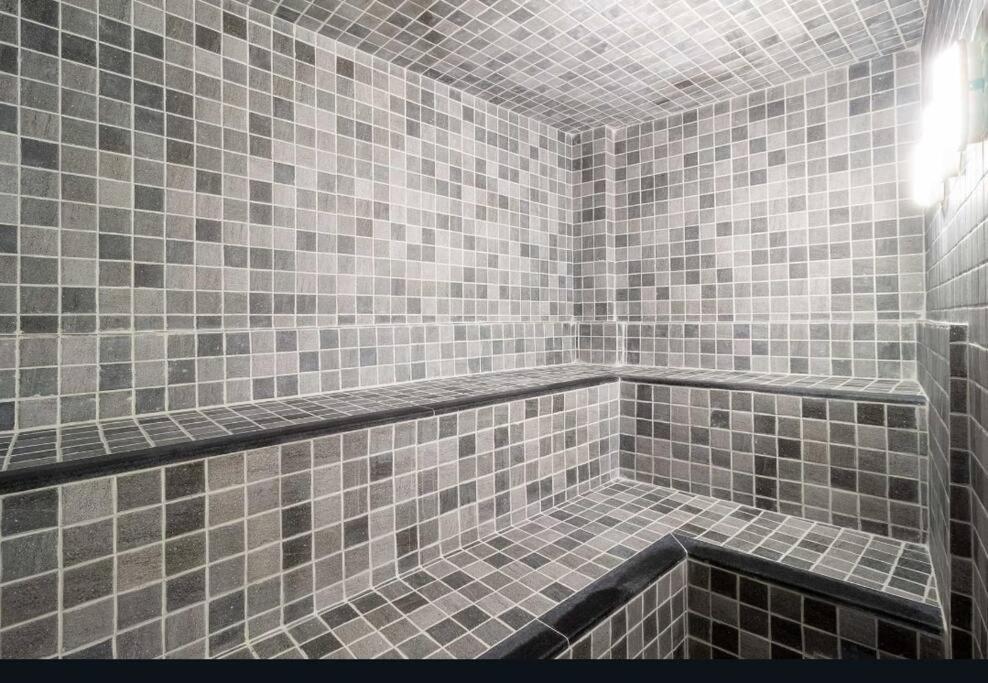 Centro/lapa-rj Rua Sen. Dantas N.°80 Apartamento *
