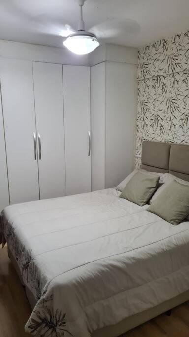 Excelente Apartamento No Leblon 02 Quadras Da Em Predio Com Piscina, Sauna E Academia *
