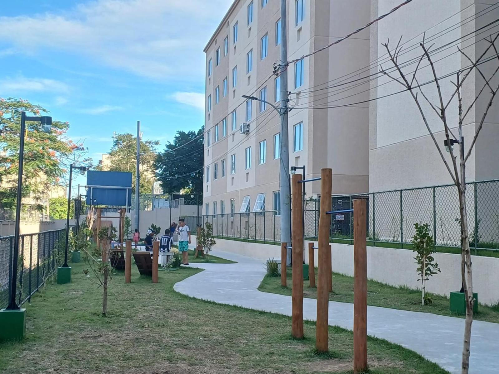 Apartment Ape No Centro De Madureira *