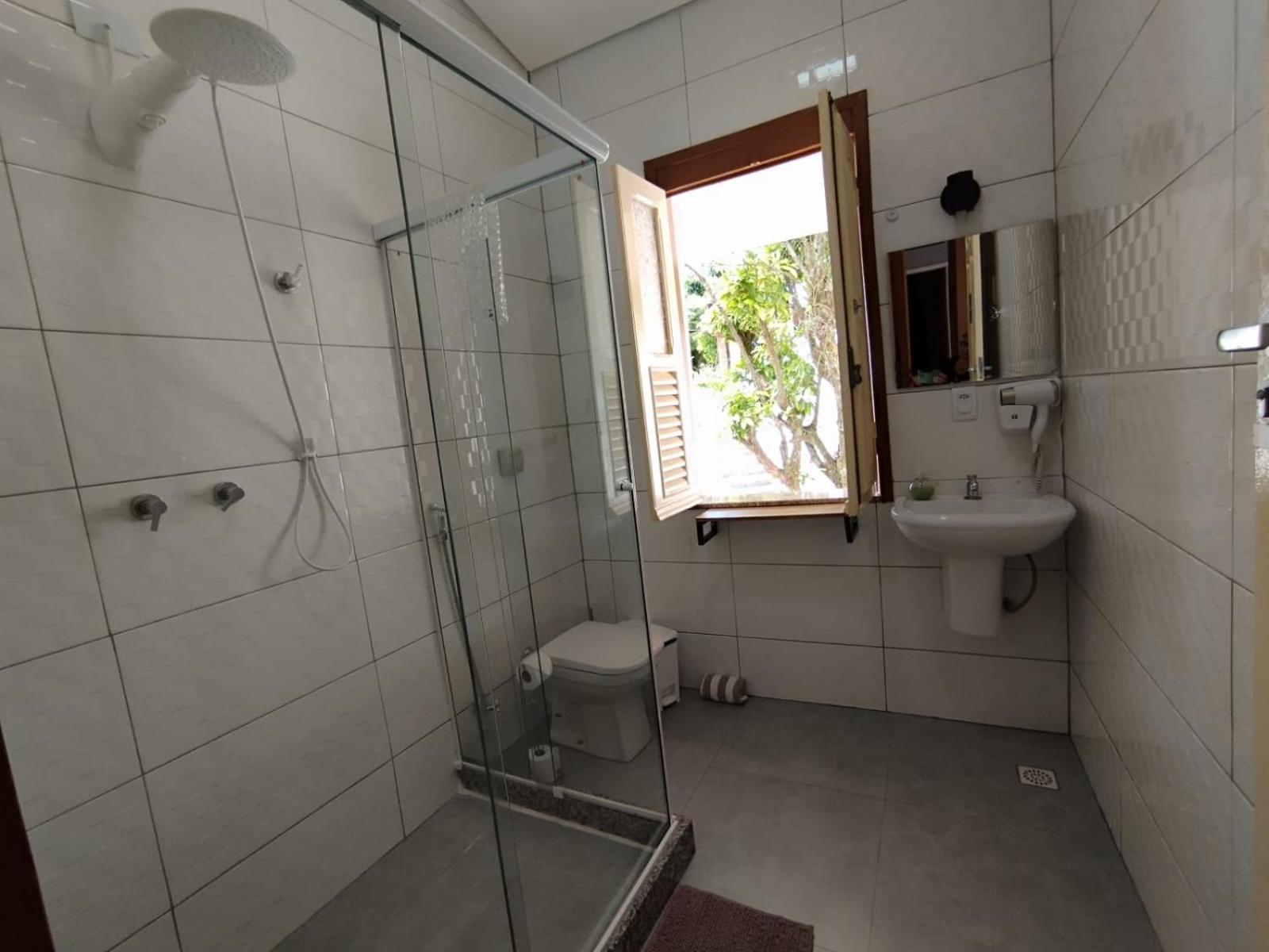 Albergue Casa Luzes Ivn *