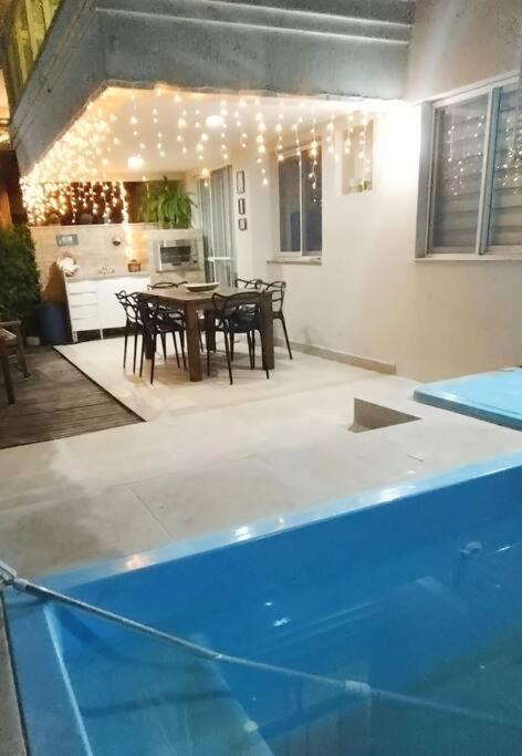 Ap Terreo C/ Piscina E Churrasqueira Na Varanda Apartamento