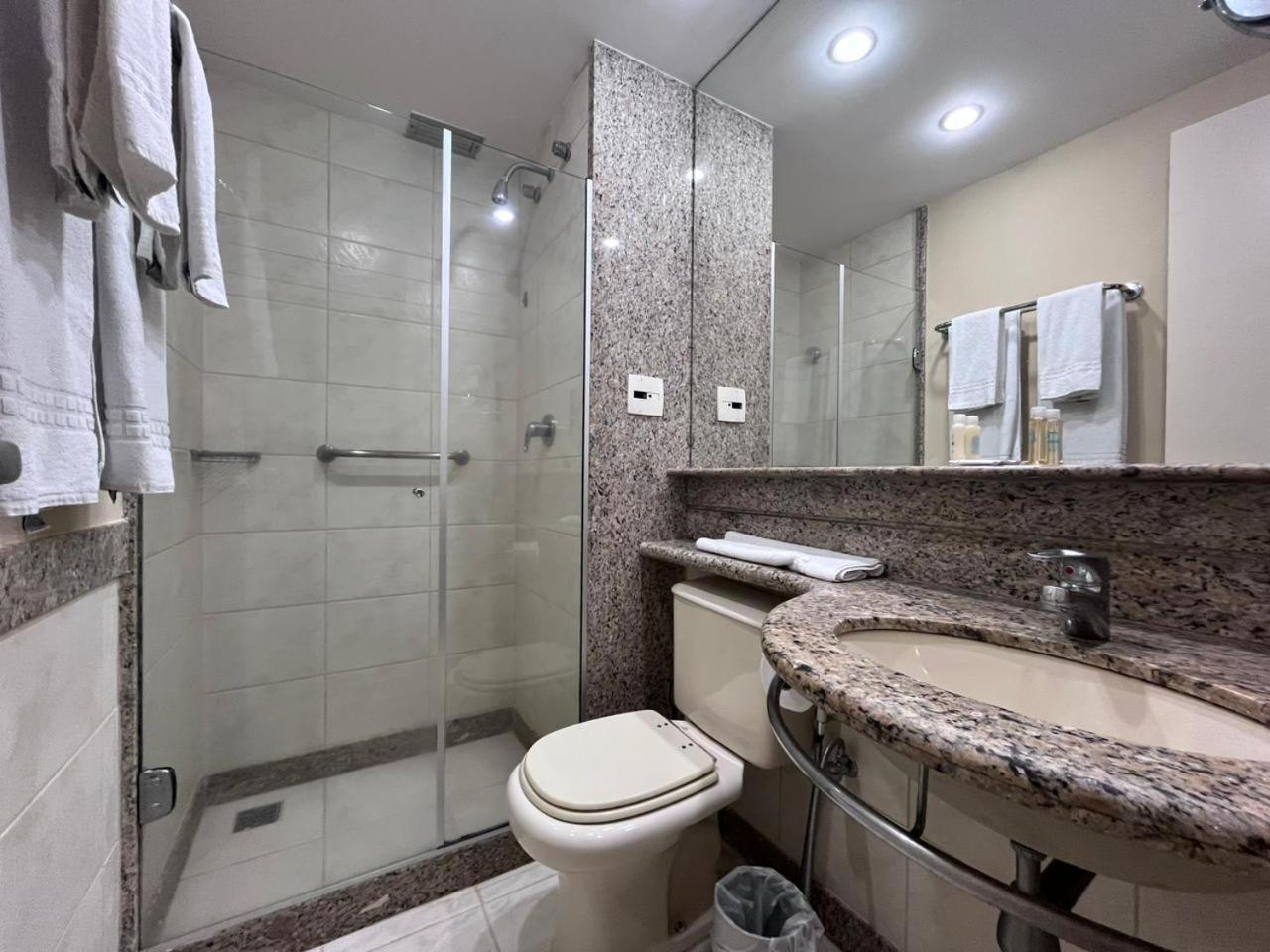 Lobie Barra Da Tijuca Mediterraneo Apartamento