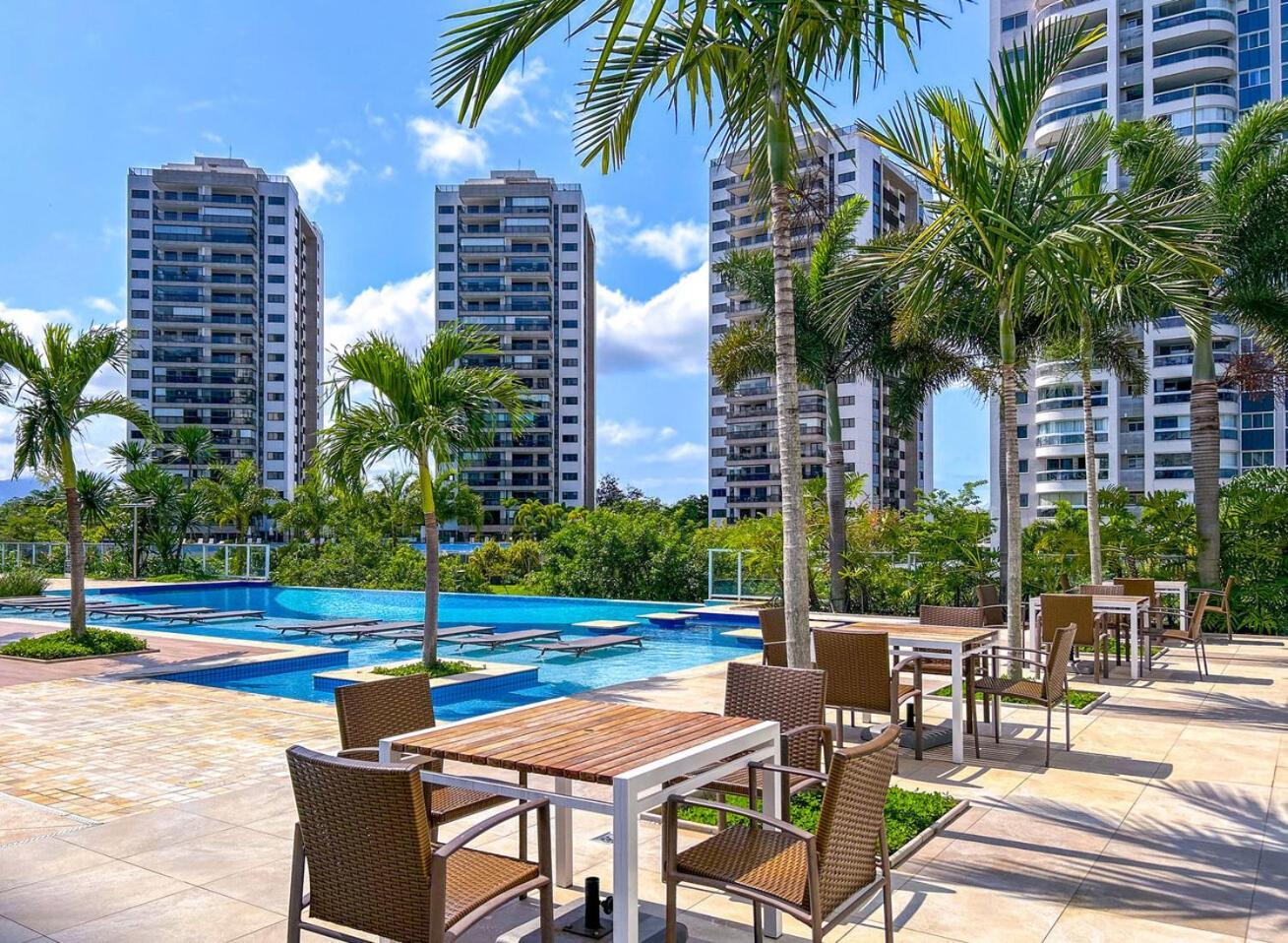 Apto C Vista P O Mar E Lagoa Na Barra Da Tijuca Rj *