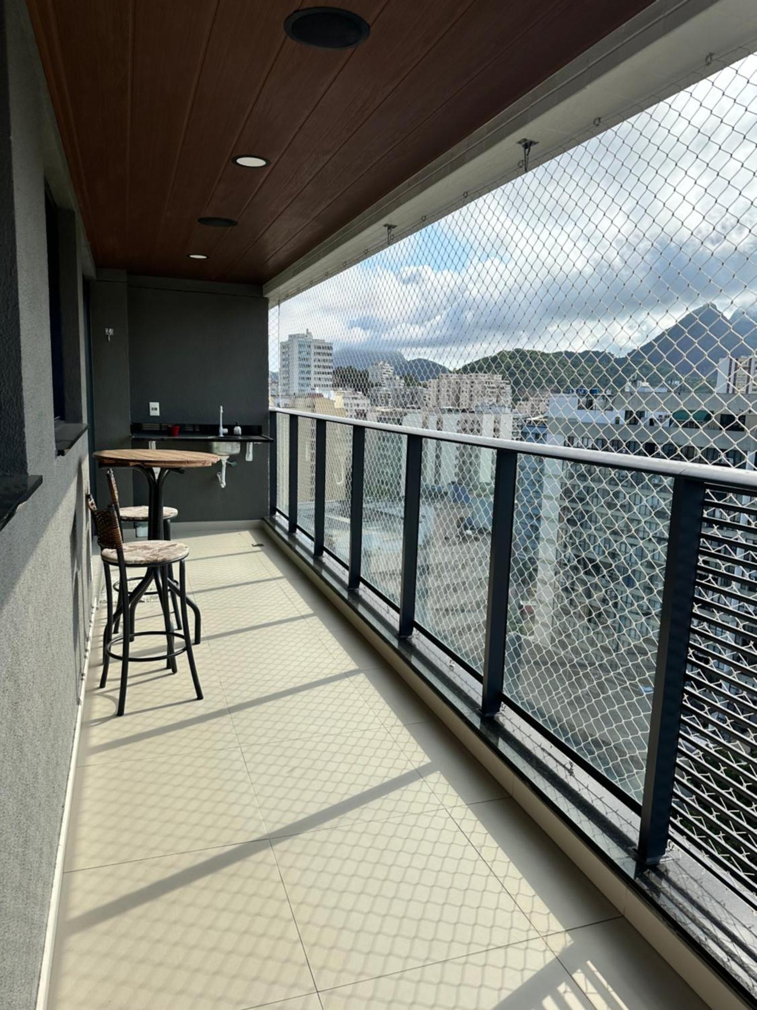 Apartamento No Flamengo, Andar Alto, Super Ventilado, Proximo A Com Varanda Espacosa E Incrivel Vista Do Cristo Redentor *