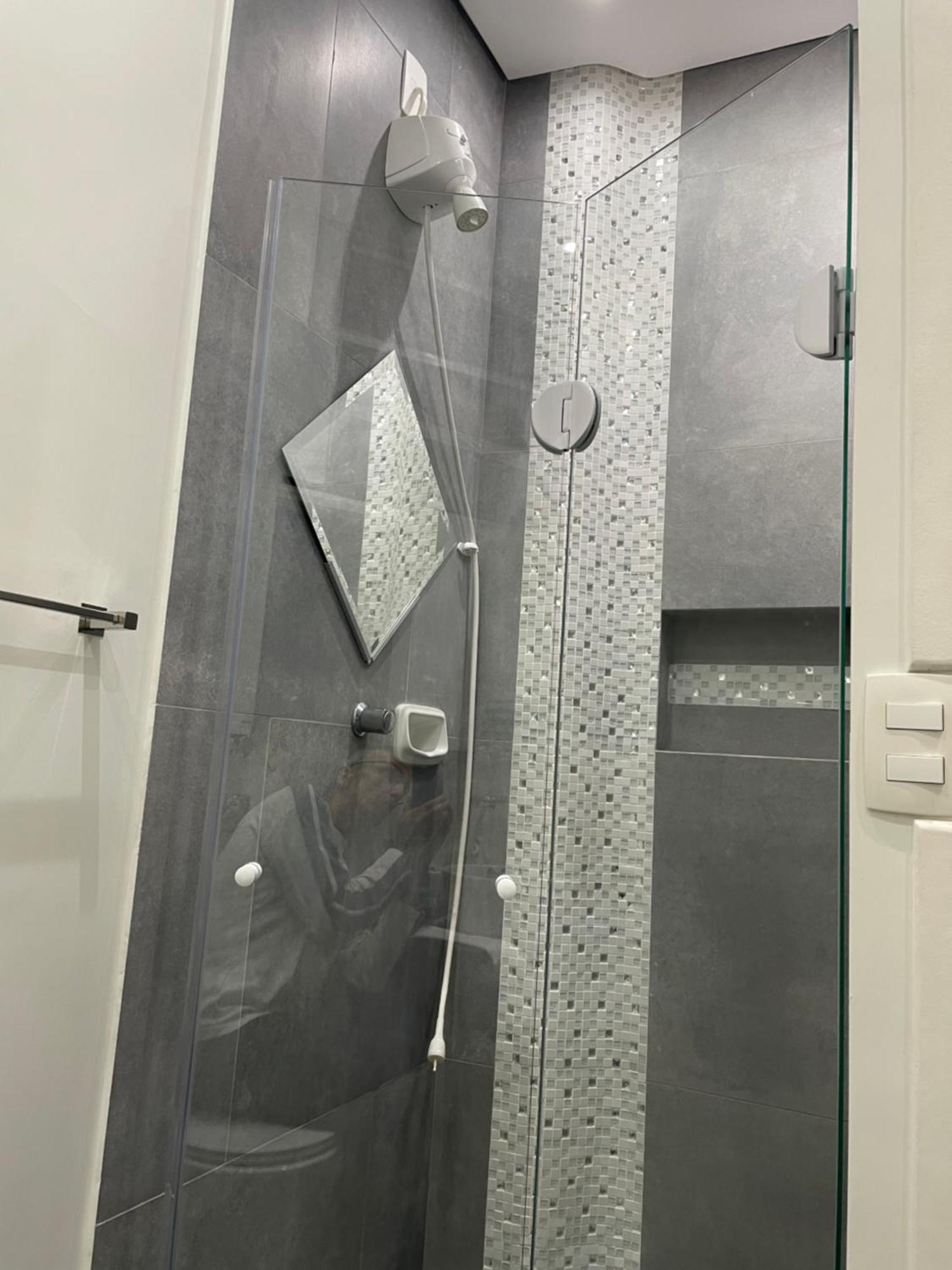 Apartamento Conforto Espaco Trabalho Wi-fi Rapido Cama Queen Perto Metro Cantagalo Rio de Janeiro