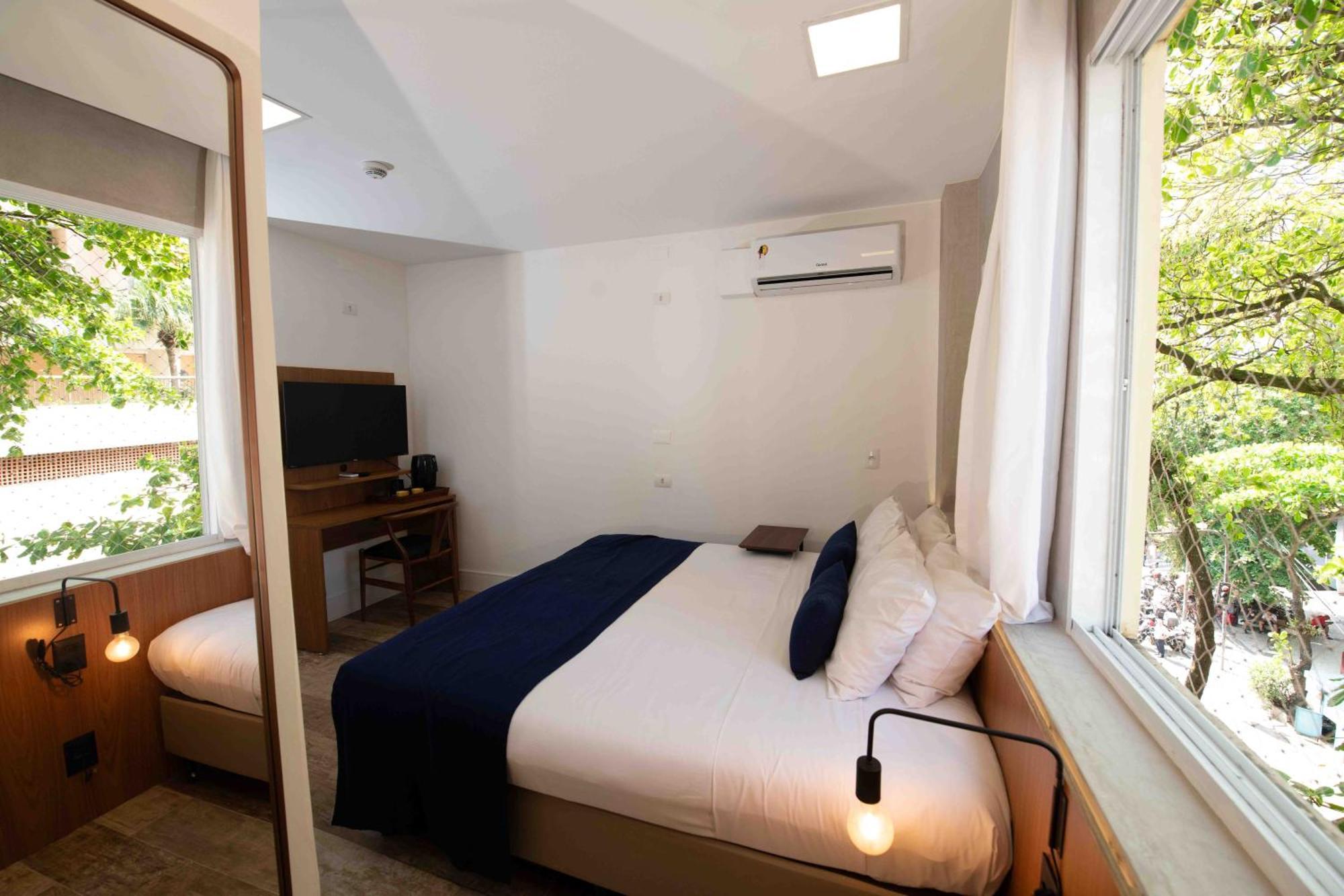 Leblon Design Hostel