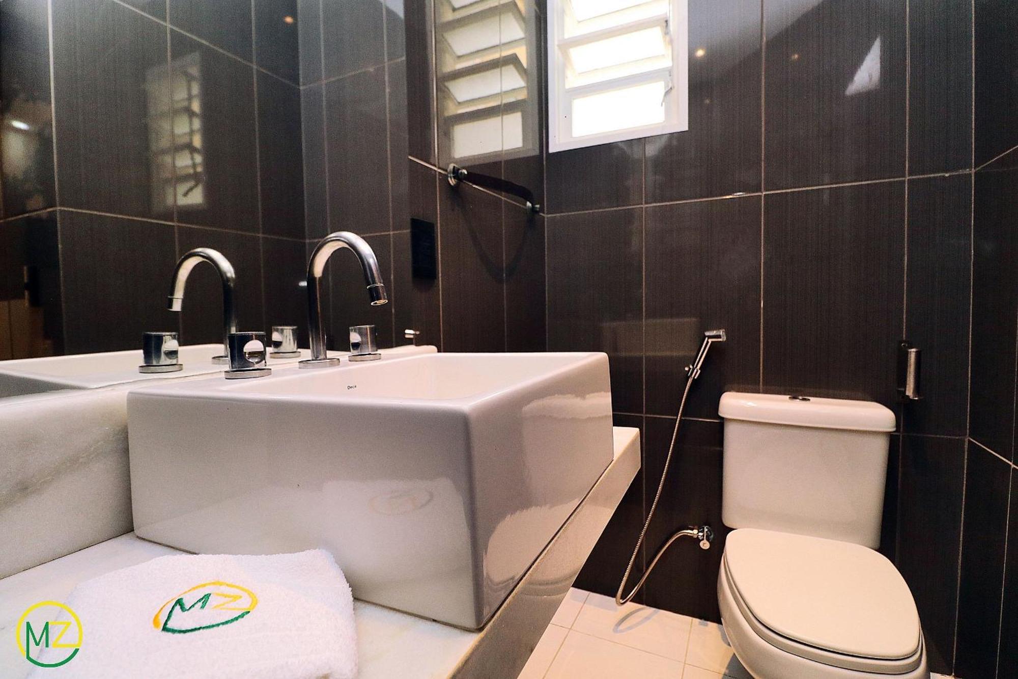 Apartamento Moderno 3 Quartos Com Vista Mar No Posto 6 *