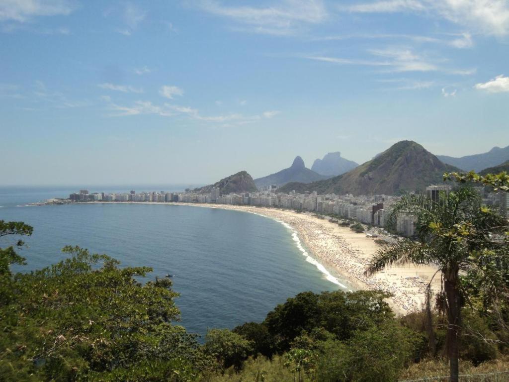 Completo Na De Copacabana 02 Quartos Com Vista Lateral Mar Em Andar Alto, Ar, Wifi , Netflix, Pauloangerami Rmvc18