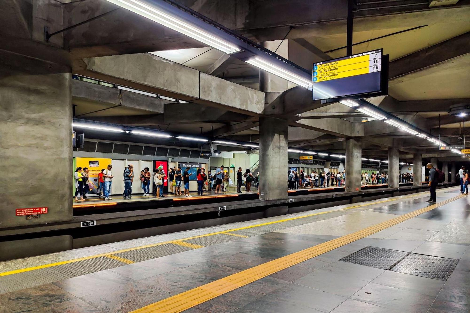 Lar Copacabana- 5 Hospedes, Privativo E *