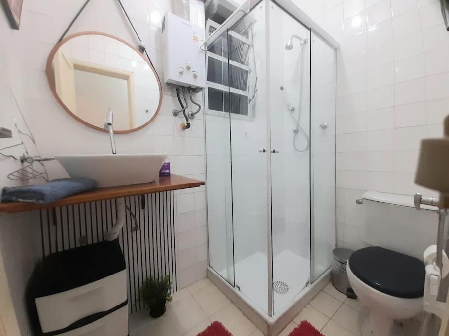 Apartamento Copacabana A 2 Quadras Da *