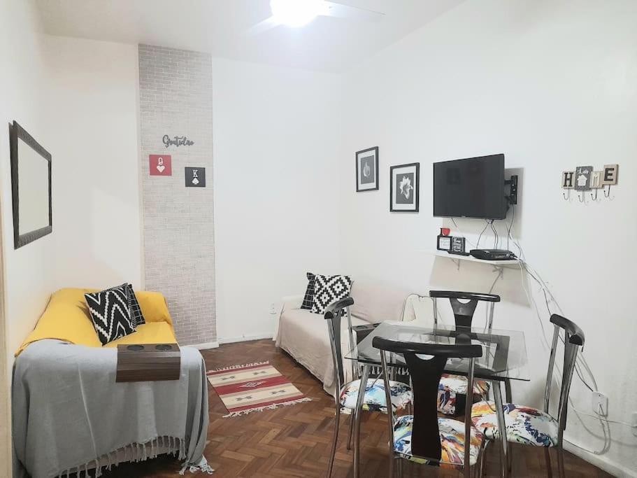 Copacabana A 2 Quadras Da Apartamento *