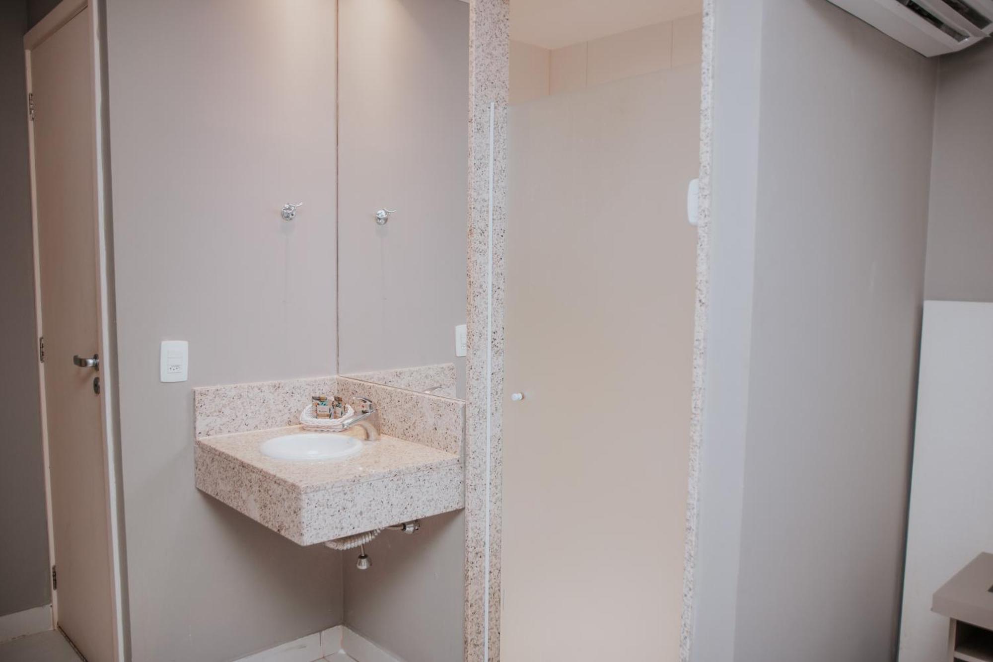Hotel Rede Andrade Lapa 4*