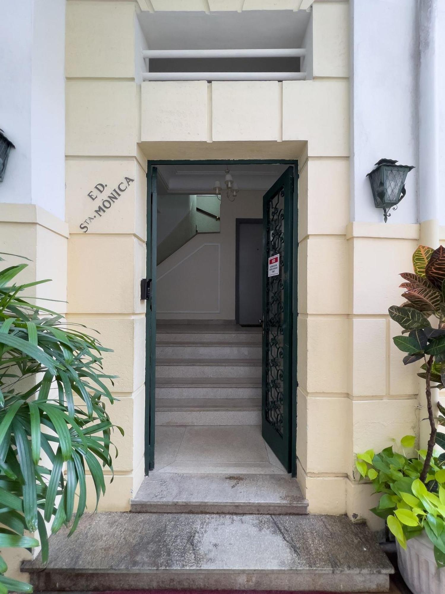 Charmoso Completo Com Ar Condicionado No Leblon Apartment Rio de Janeiro
