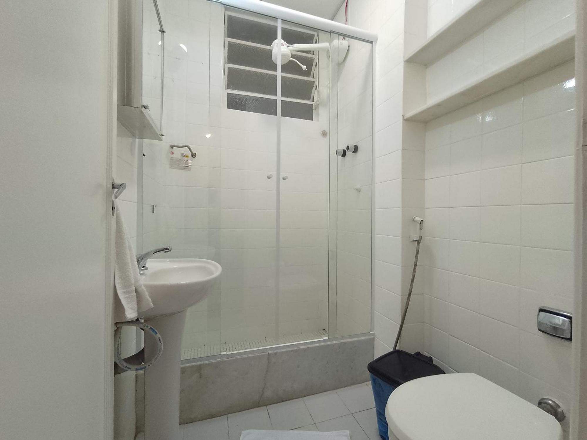 6 Minutos Praias Copacabana E Ipanema. Apartamento
