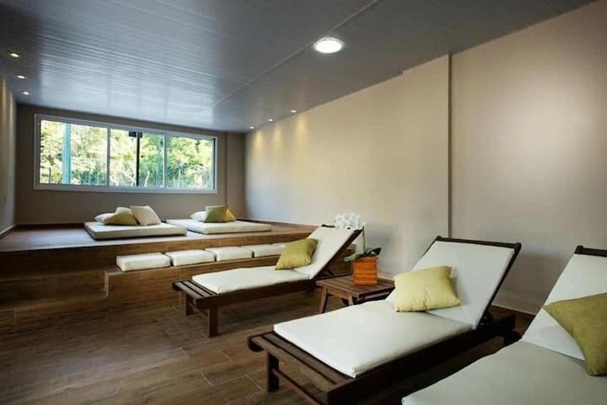 Apt 2 Qtos, Prox. Ao Rio Centro, Jun, E P. Olimpic Rio de Janeiro
