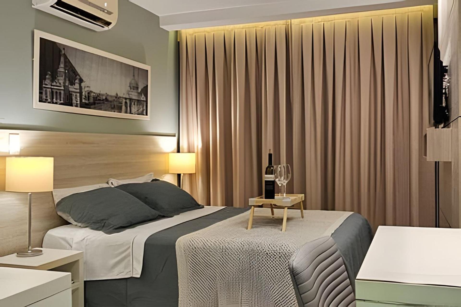 Option Full Service Hotel *