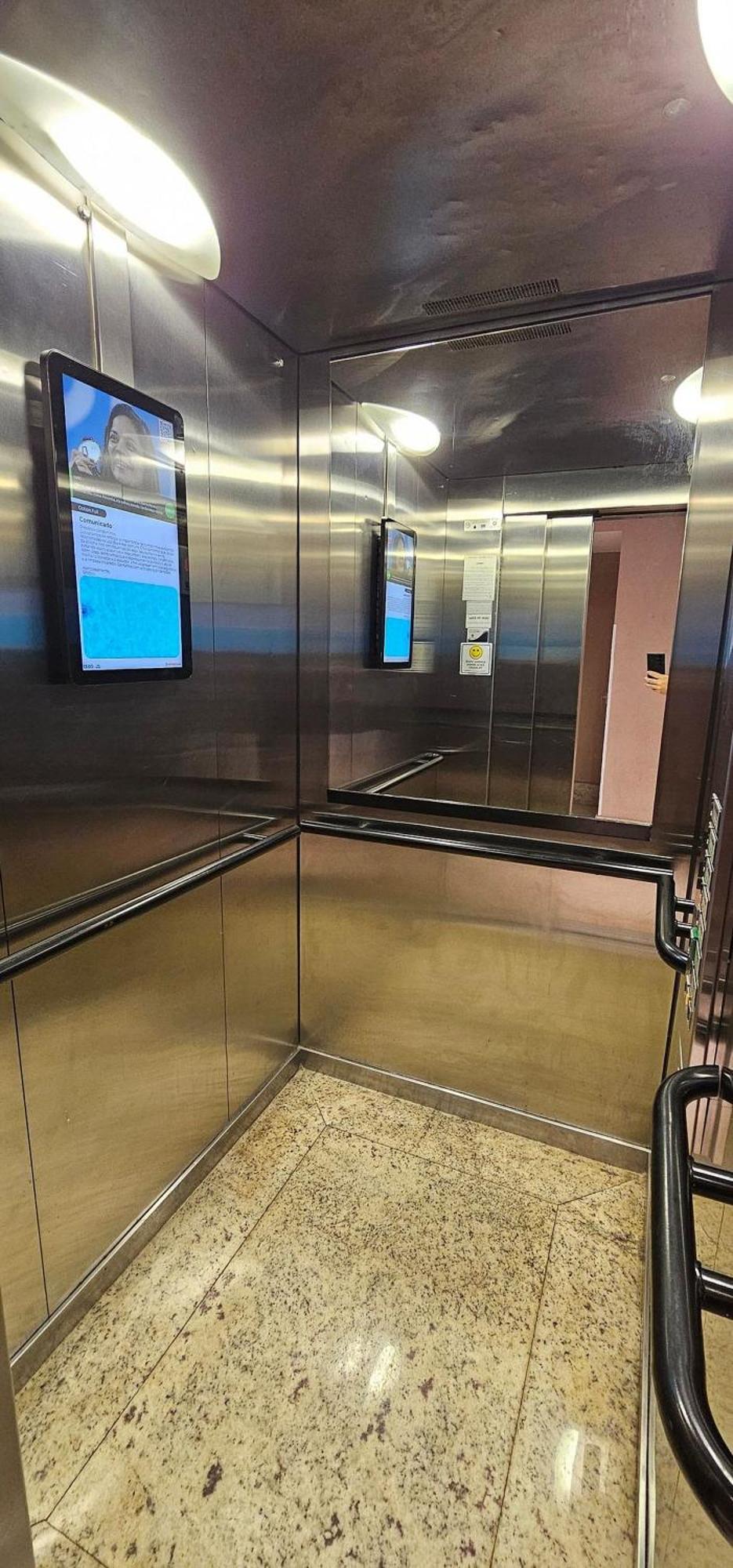 Hotel Option Full Service
