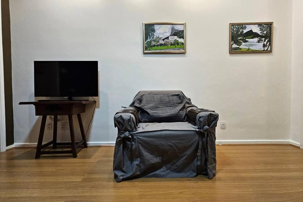 Apartamento Copacabana / Proximo Da Praia. Excelente Localizacao. *