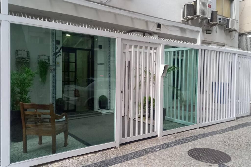 Apartamento Copacabana / Proximo Da Praia. Excelente Localizacao. Rio de Janeiro