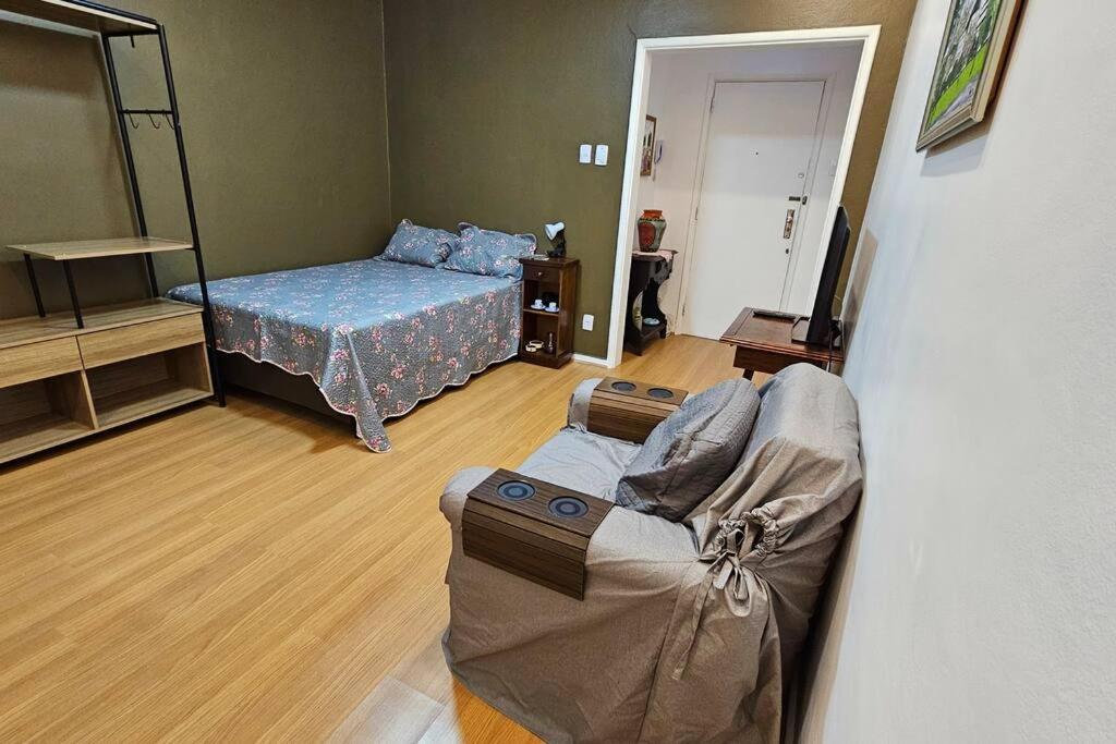Copacabana / Proximo Da Praia. Excelente Localizacao. Apartamento *