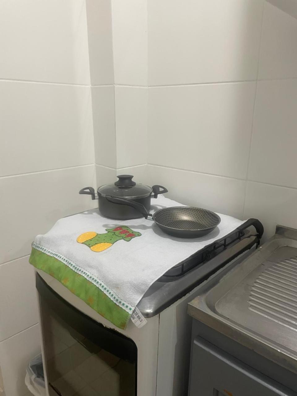 Ap Copa Perto Da E Metro *