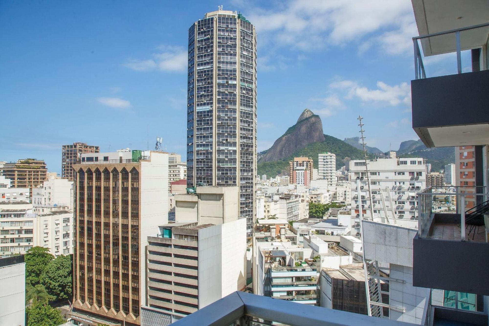 Leblon De 2 Quartos Com Vista Do Mar, Piscina, Sauna E Garagem