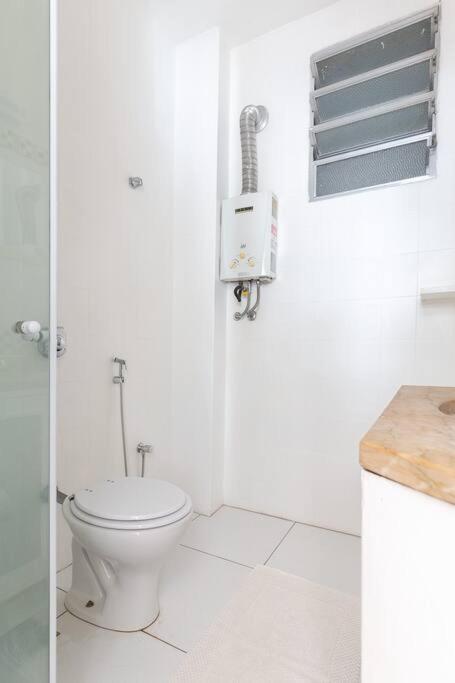 Curtaarpoador: 1qt, Wifi Rapido, Vaga, 5min Praias Apartamento