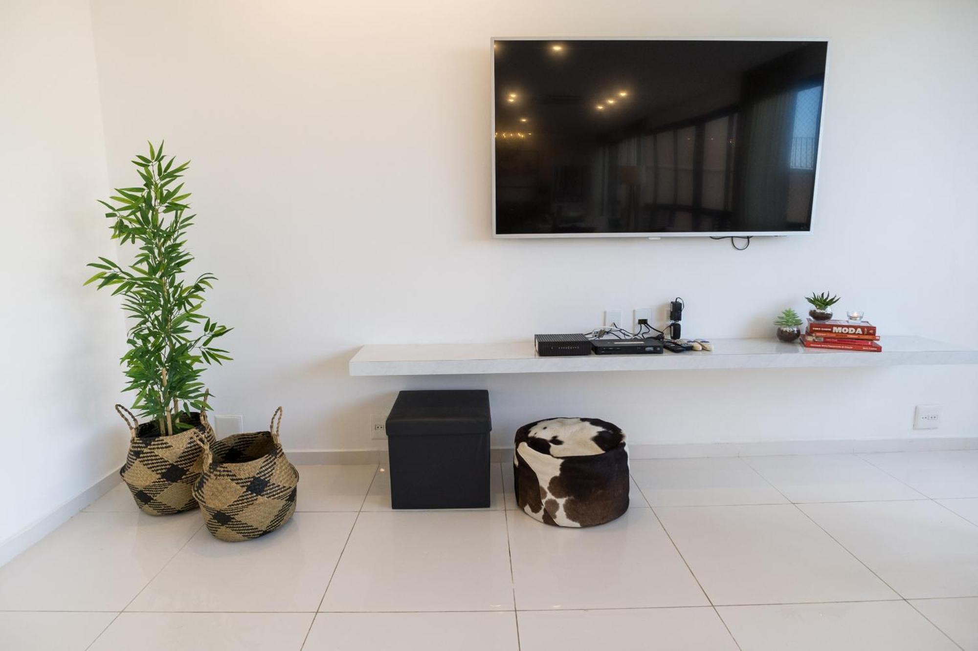 Espacoso Na Quadra Da Do Leblon Apartamento