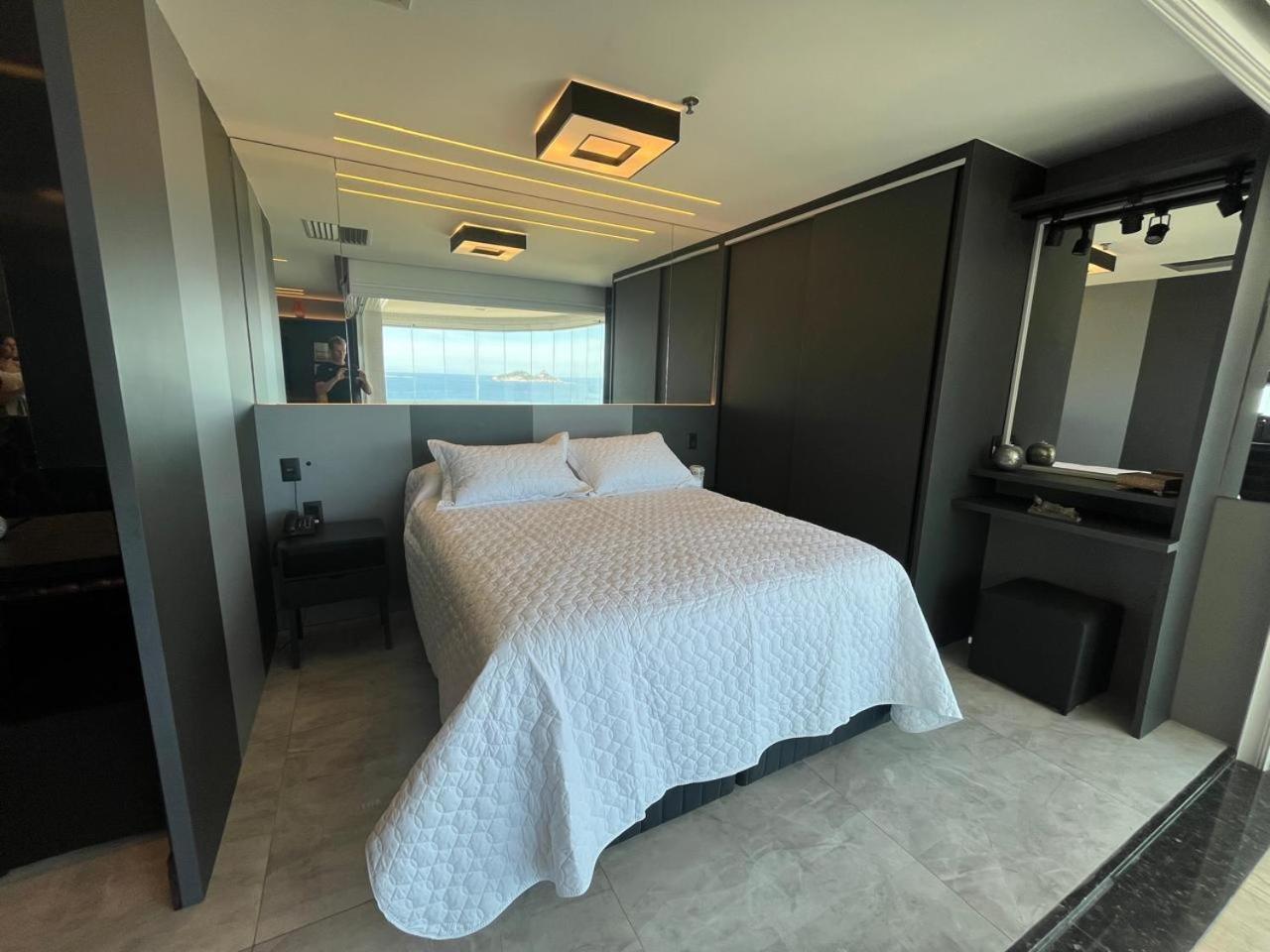 Flat Onda Carioca