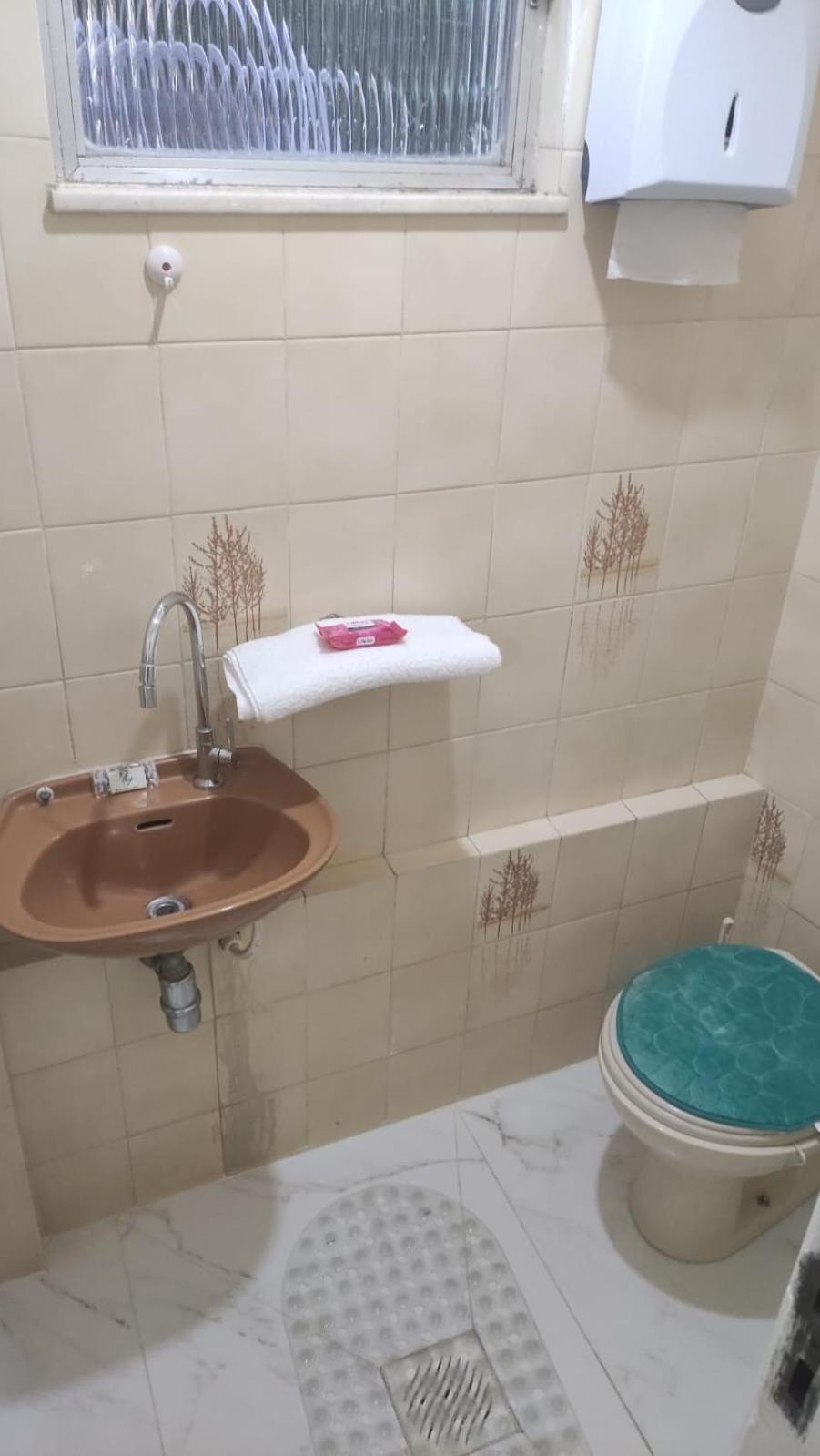 Domiciliar Individual Com Banheiro Exclusivo No Leblon