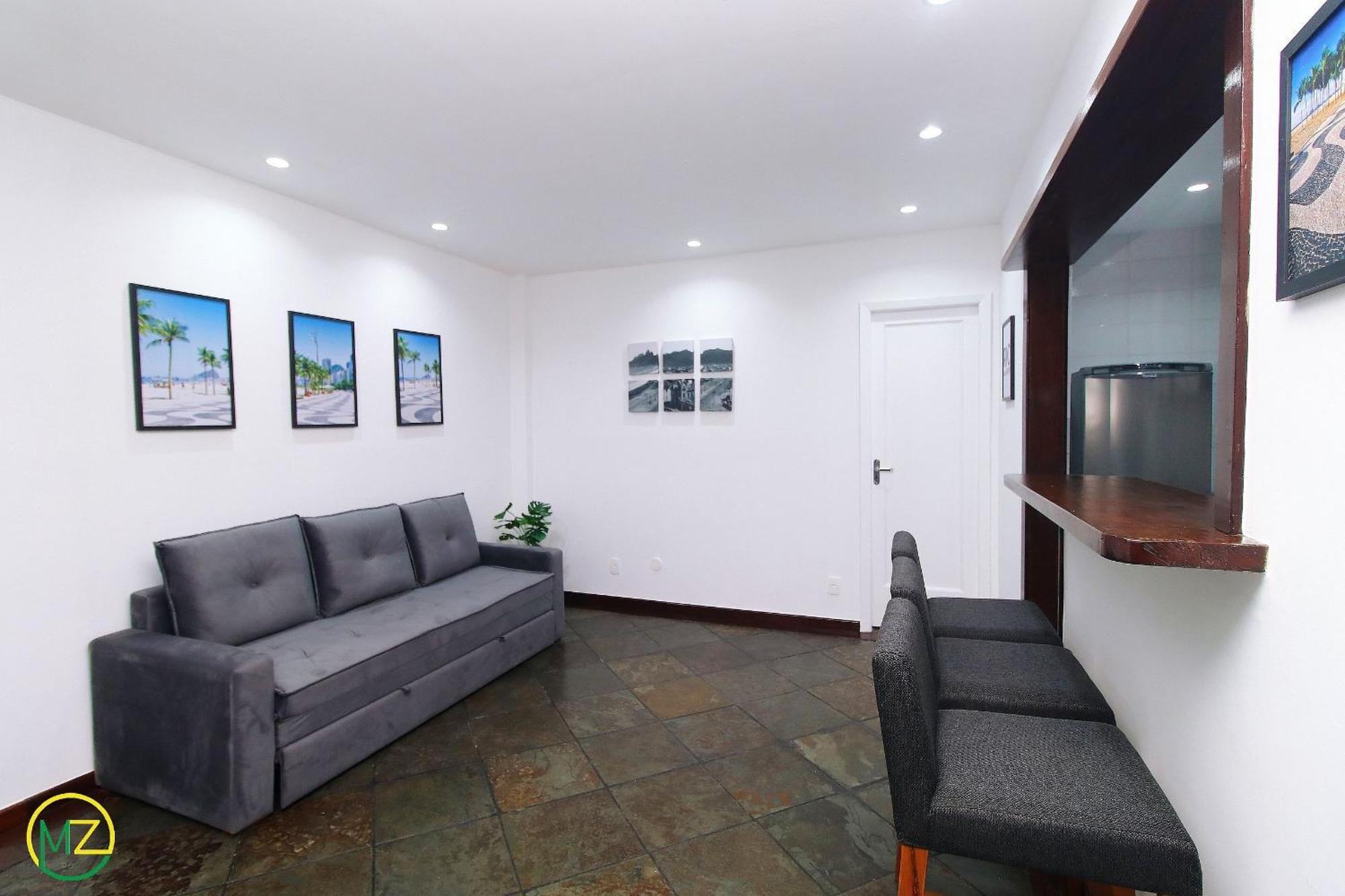 Apartamento Lindo Sala E Quarto, Pe Na Areia Em Ipanema *