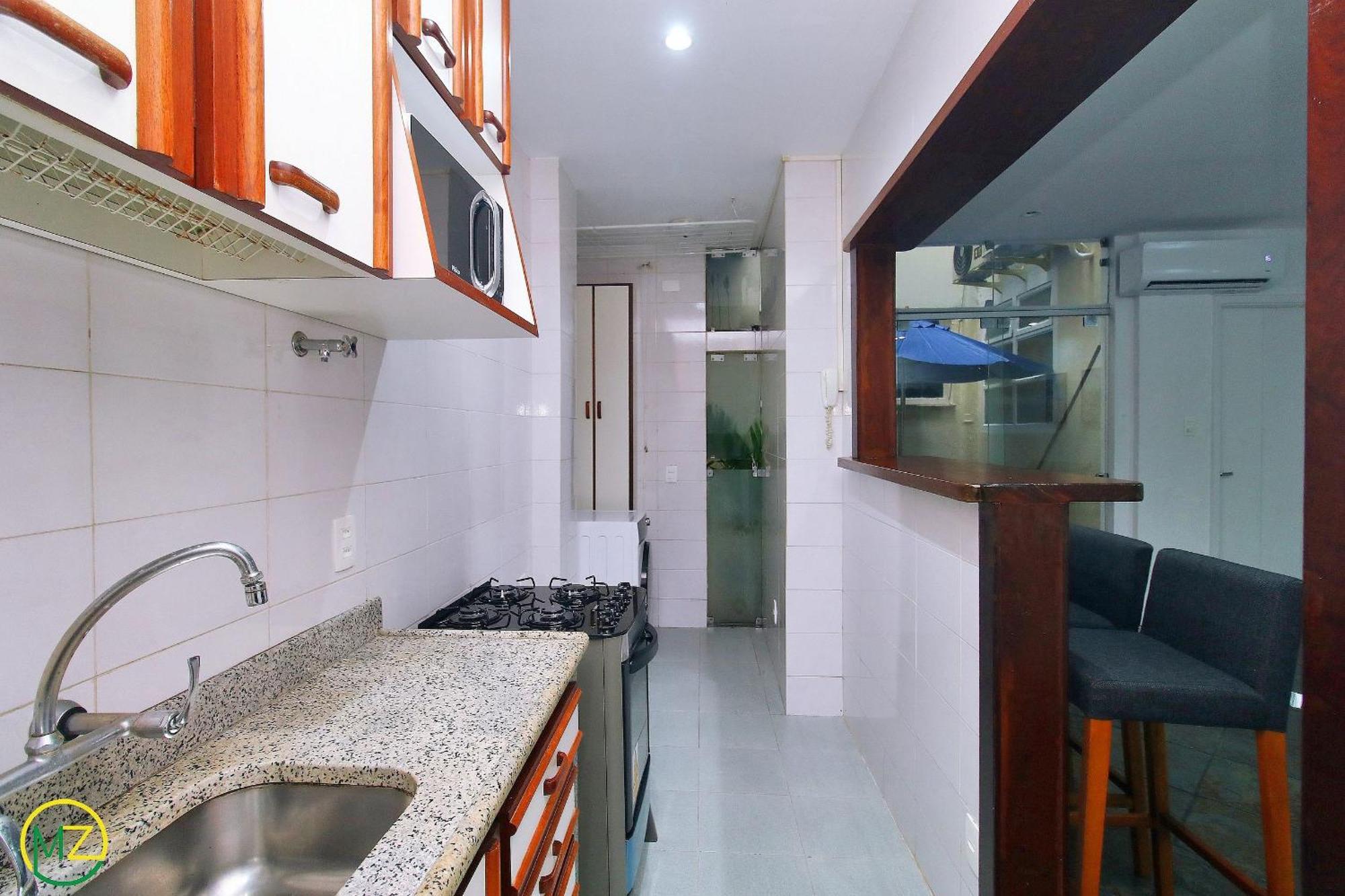 Apartamento Lindo Sala E Quarto, Pe Na Areia Em Ipanema