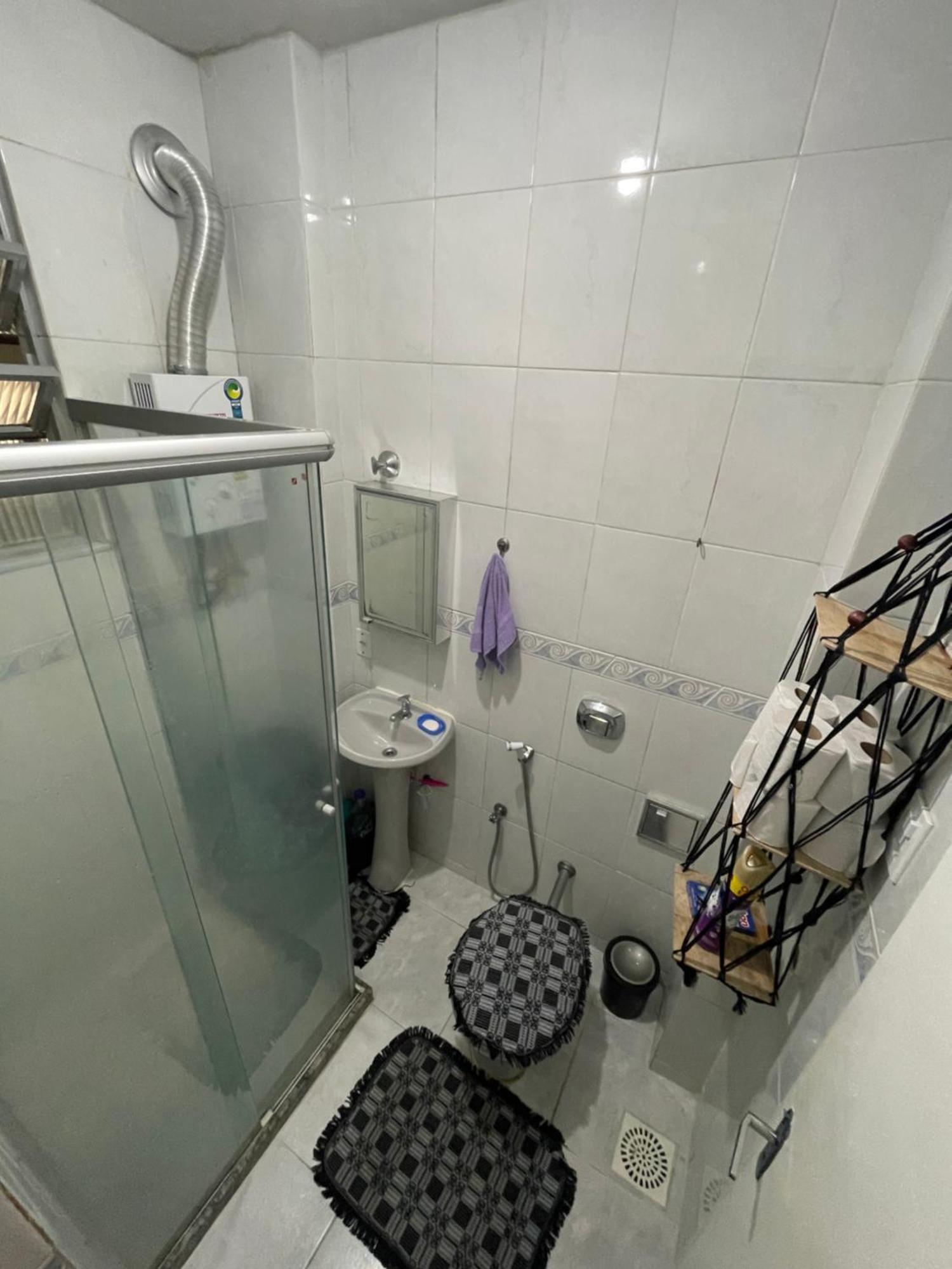 Quarto Em Copacabana Proximo Ao Metro E Praia