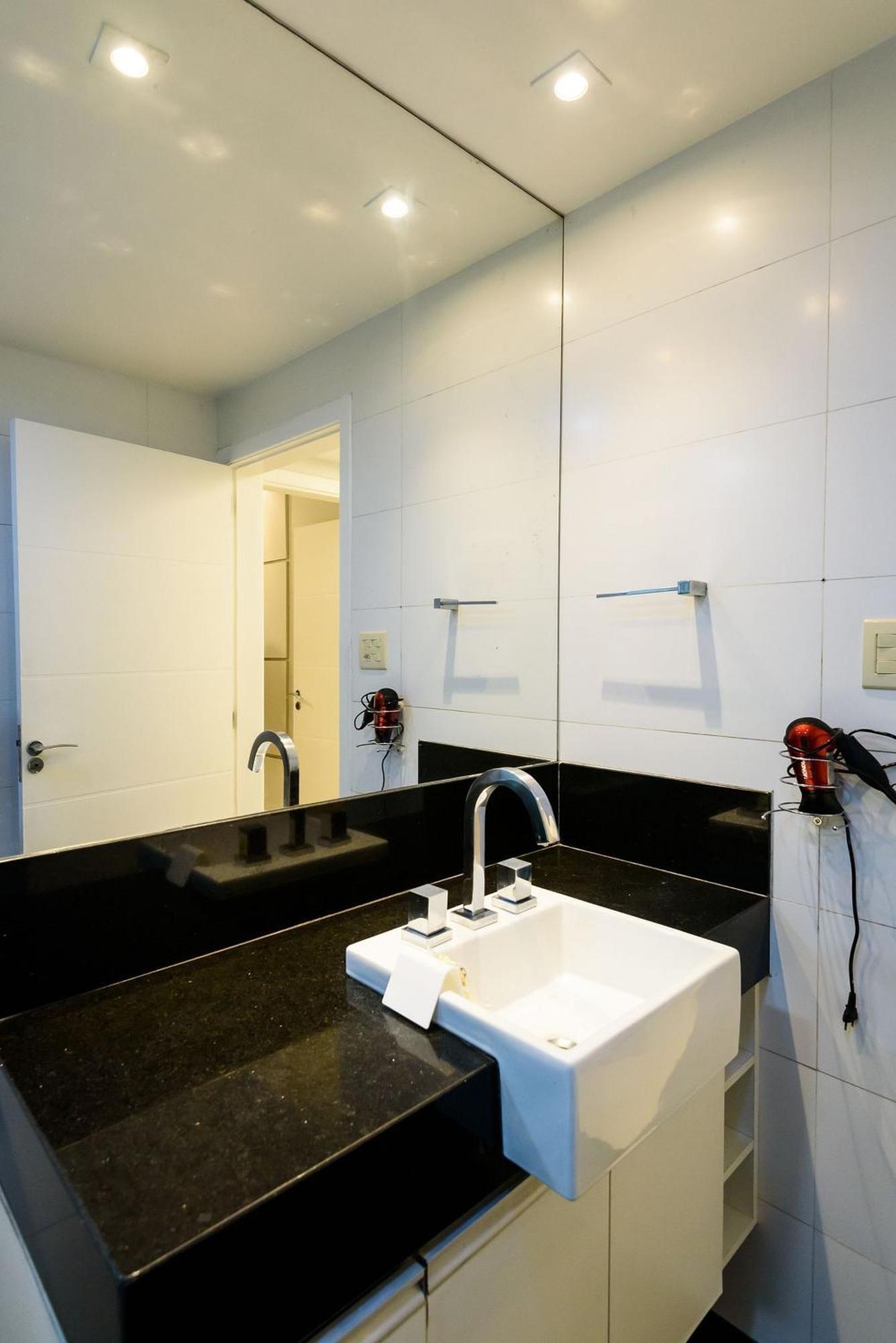 Apartamento Moderno 3qtos A 200m Da | Nsc 1049/304 Rio de Janeiro