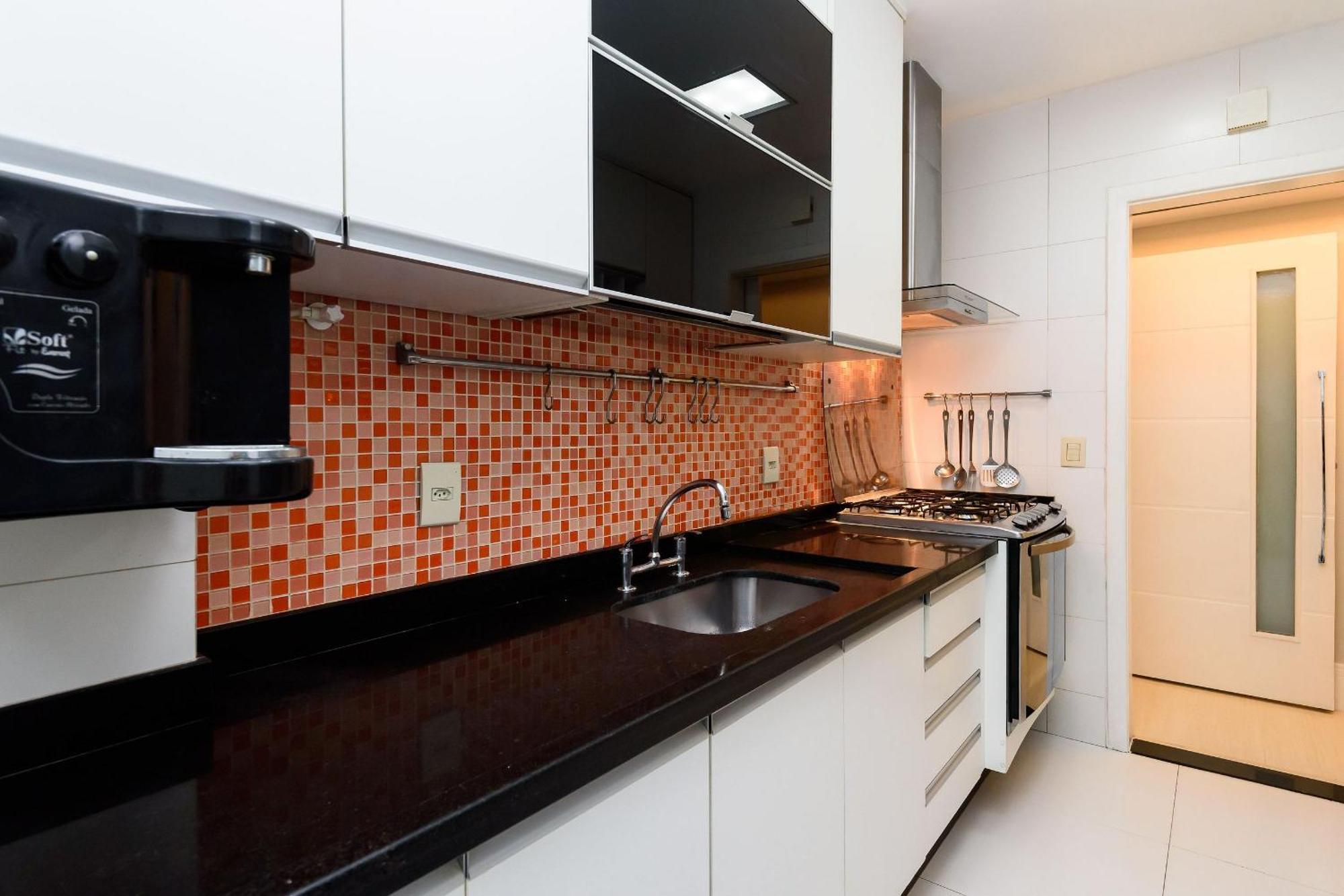 Moderno 3qtos A 200m Da | Nsc 1049/304 Apartamento