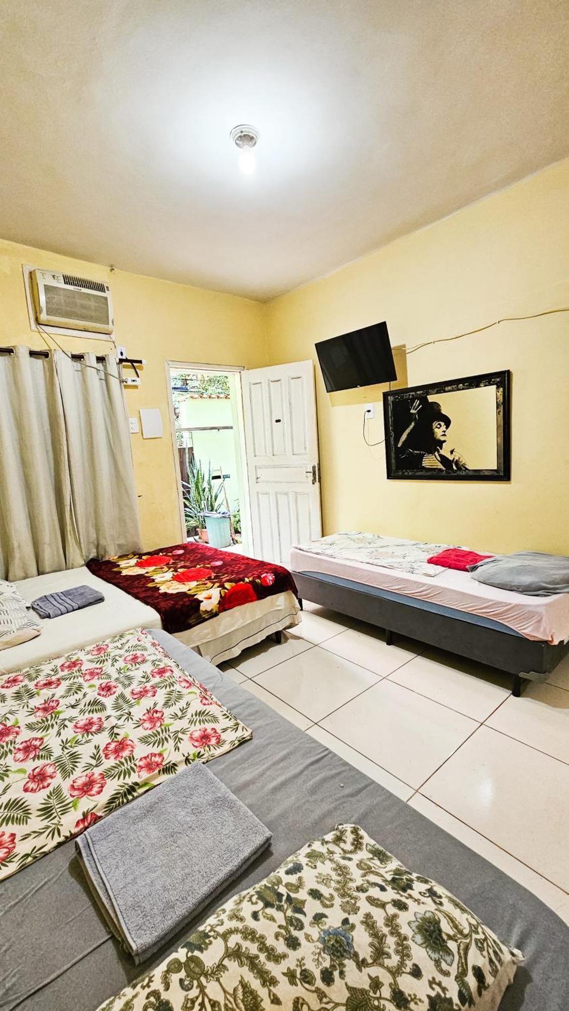 Cantinho Da Familia Guest house
