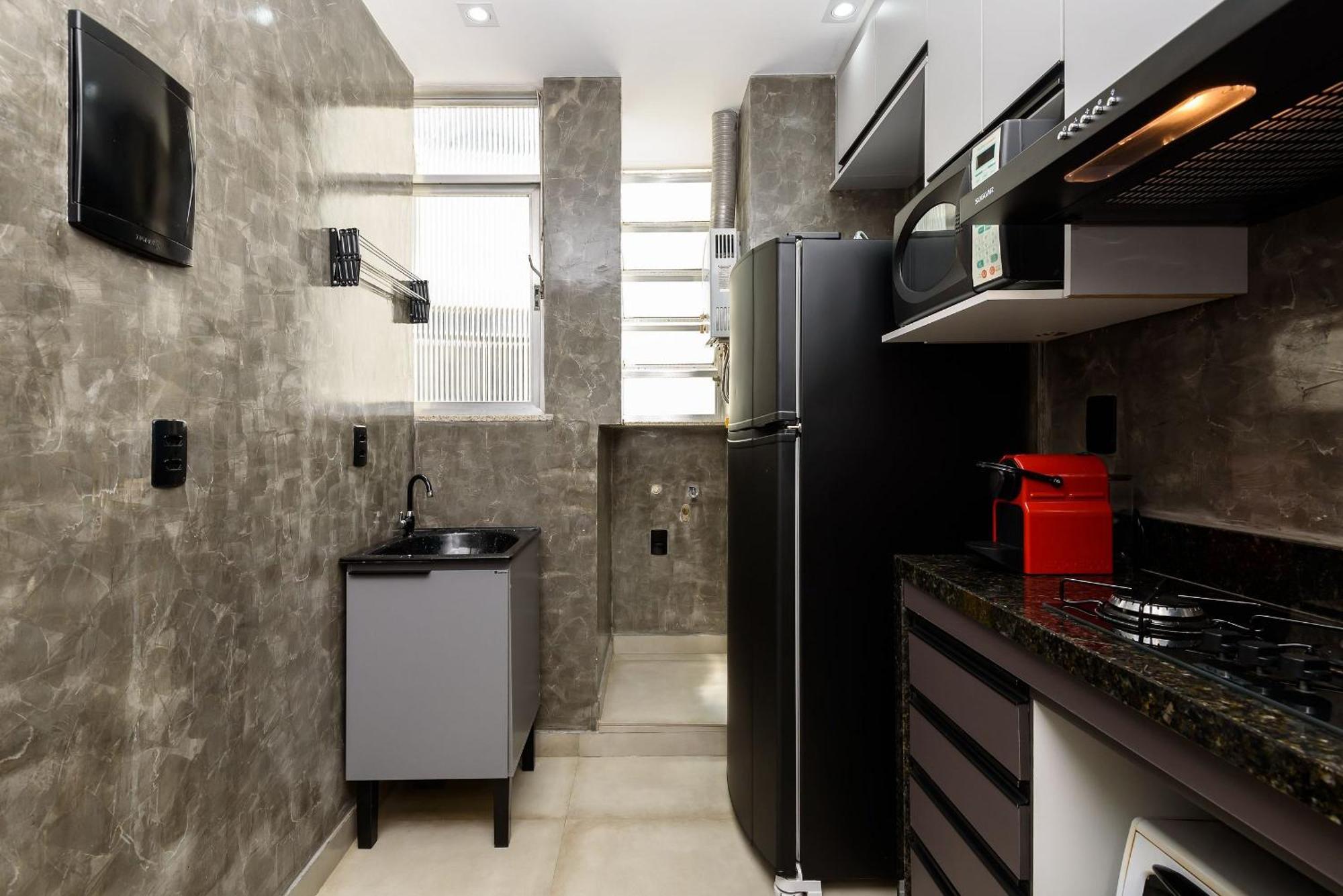 Apartamento 2qts A 400m Da De Copacabana | Bl 125/701