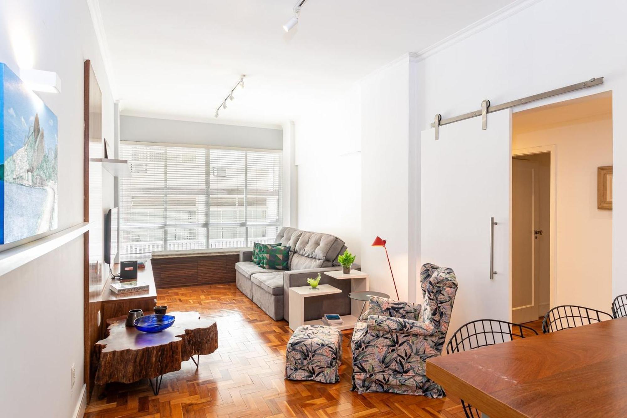 Moderno Em Copacabana | Gb 112/304 Apartamento Rio de Janeiro